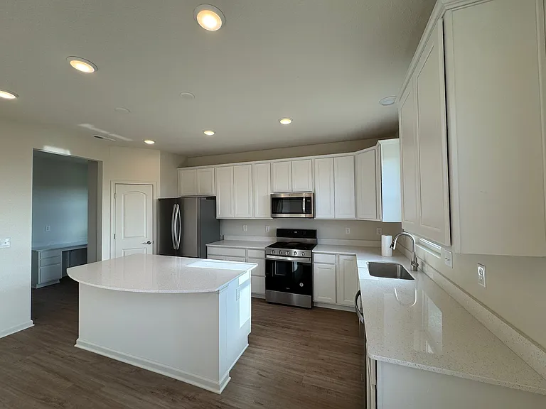 6837 Bridle Oaks Ct — Photo 14