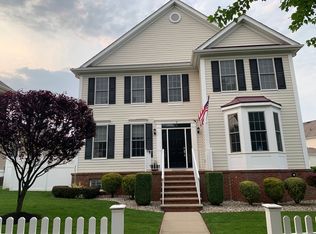 9 Hulse St, Robbinsville, NJ 08691
