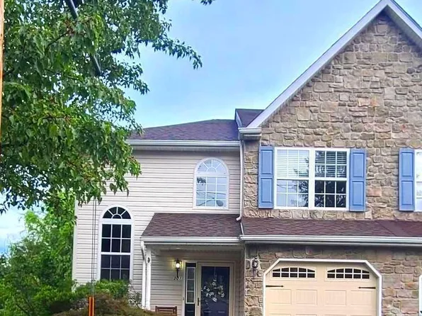 301 Cherry St, Pennsburg, PA 18073