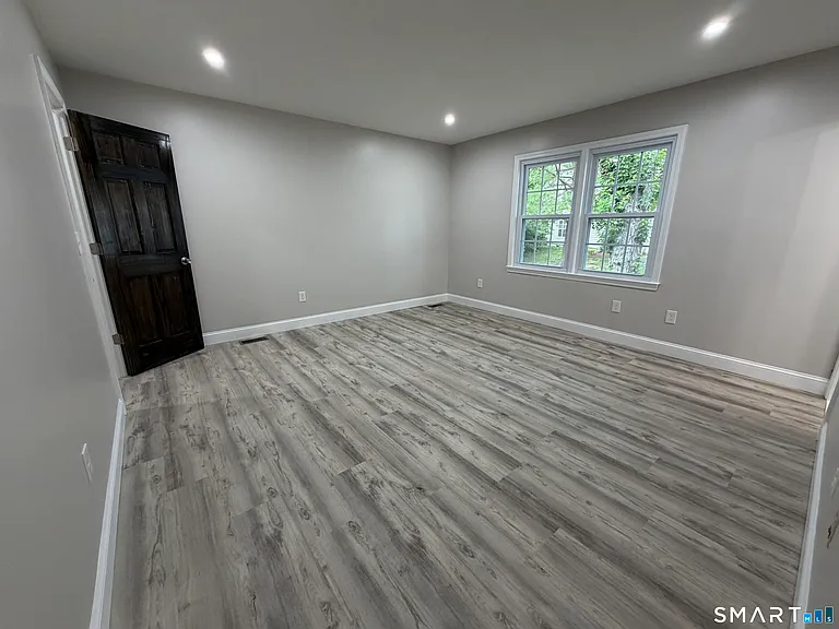 56 Janet Cir #7 — Photo 12