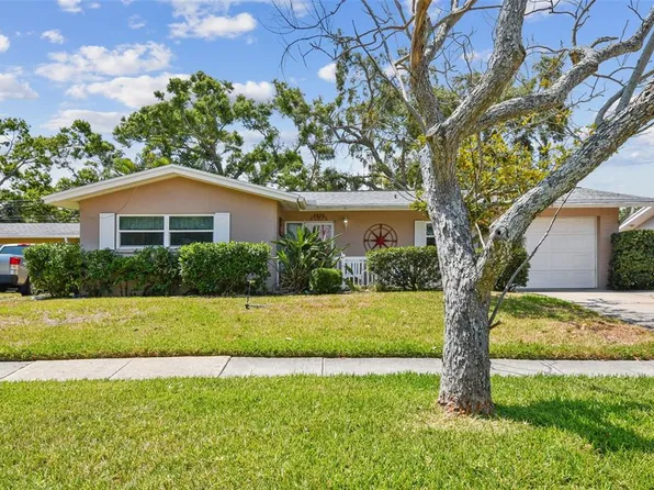 3072 Keene Park Dr, Largo, FL 33771