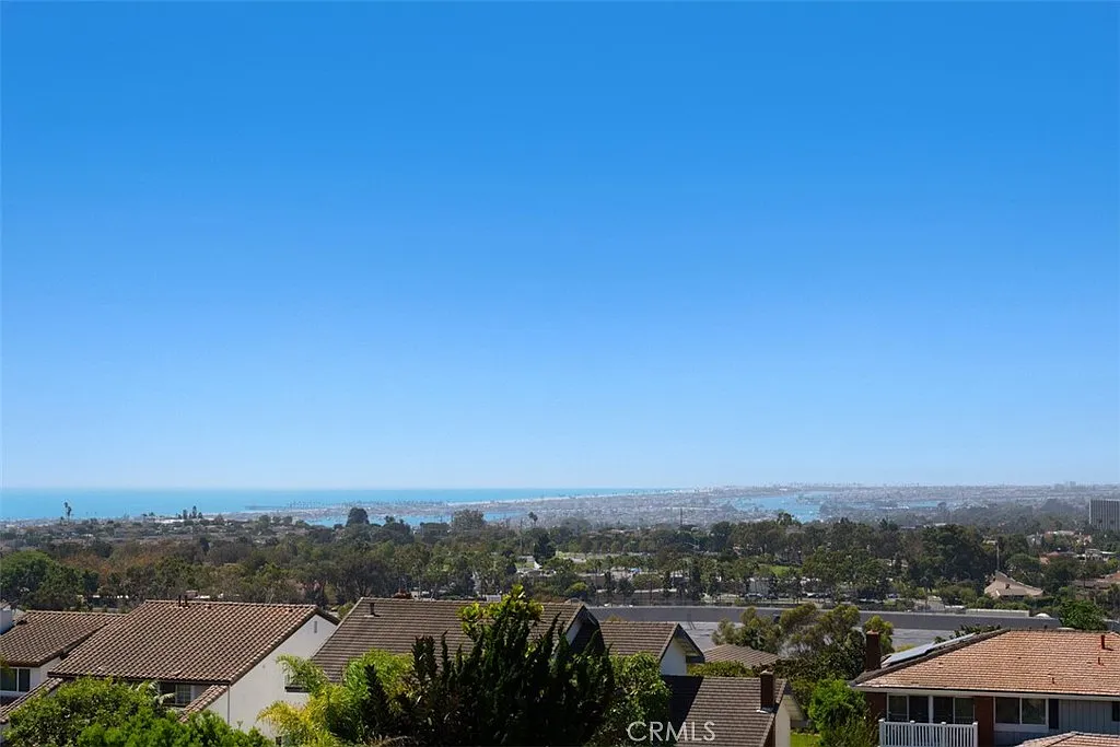4 bed, 3024 sqft, $13,000 — Photo 3