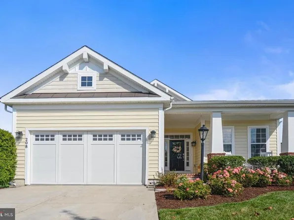 208 Regulator Dr S, Cambridge, MD 21613