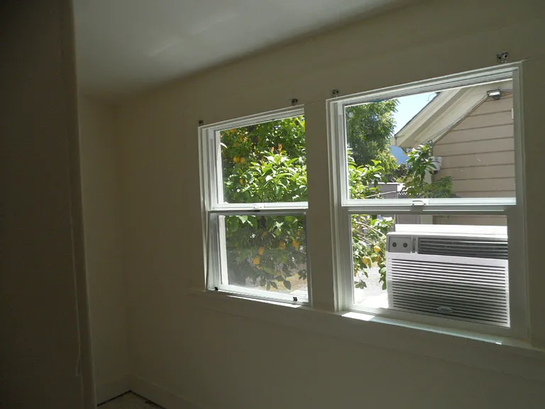 754 S 3rd St #2 — Photo 16