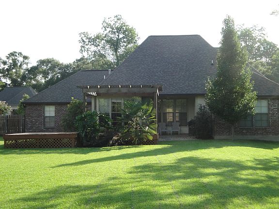3rd image of 12470 Oak Alley Dr