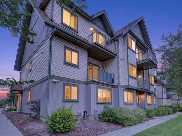 121 SW Copperpond Cmn SE #1016, Calgary, AB T2Z 5B6