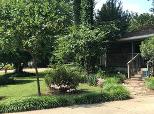 201 Church St APT B, Jeffersonville, IN 47130
