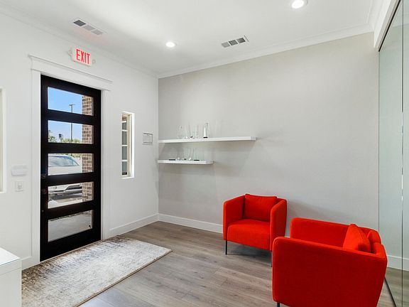 3rd image of 2681 Macarthur Blvd Suite 202