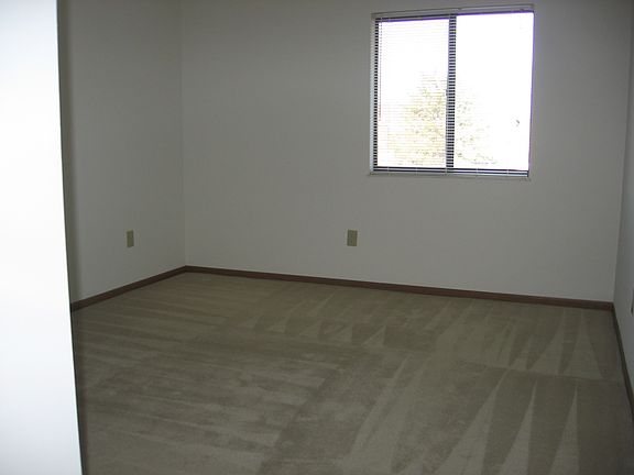 4th image of 4385 Bridgeport Drive # Fl 2nd