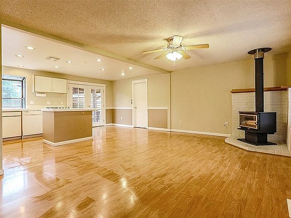 4th image of 2848 SE Travera Dr