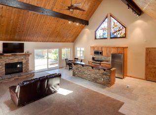 39230 Peak Ln, Big Bear Lake, CA 92315