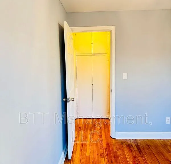 908 Hudson Ave #6 — Photo 31