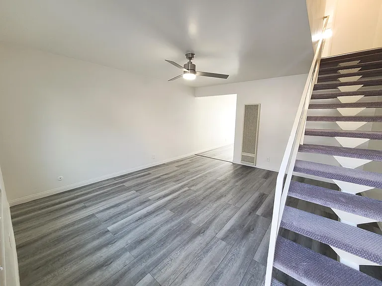 206 N Myers St #C — Photo 9