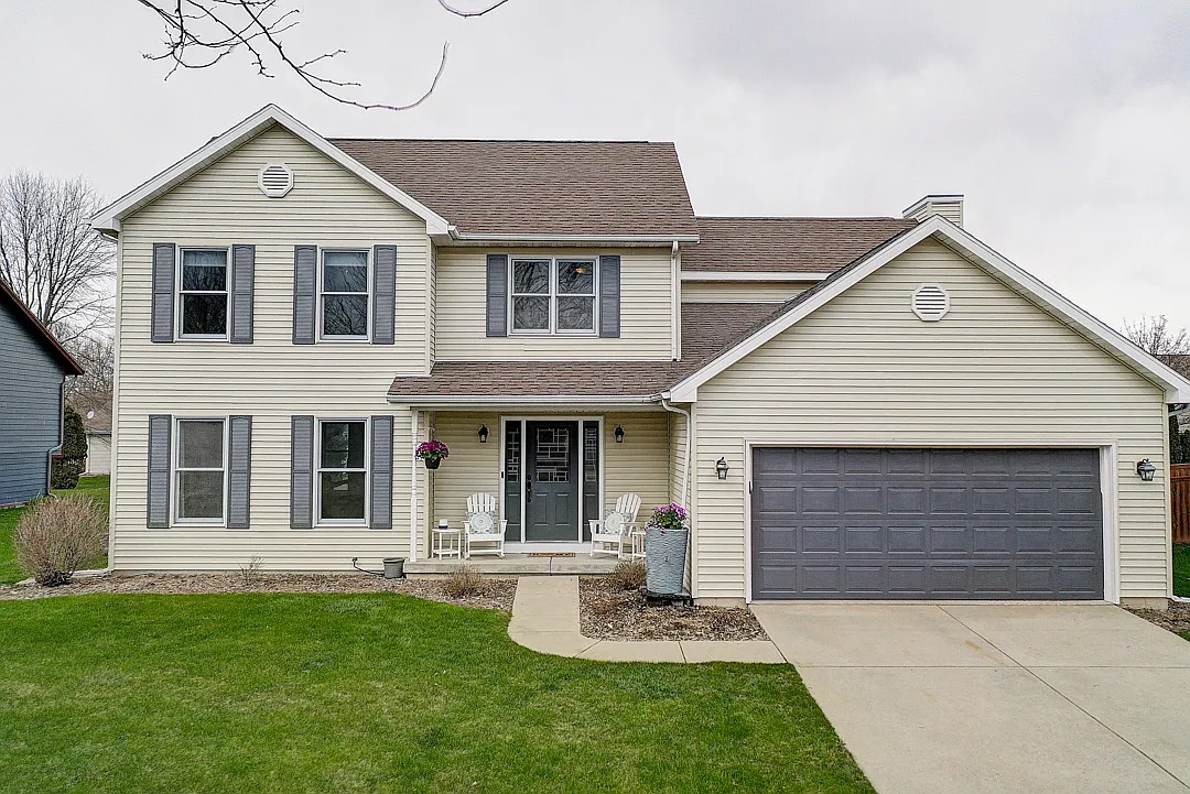 130 Briar Crest St photo 1