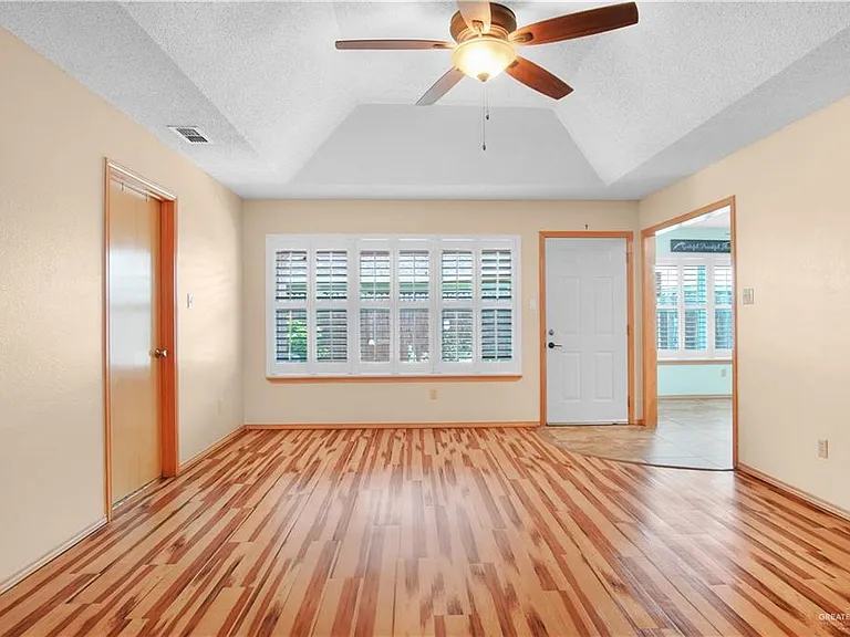 2309 Yarrow St — Photo 6