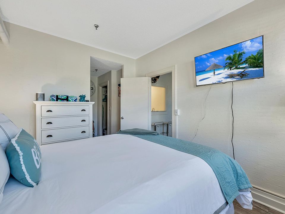 1st image of 235 Sunrise Ave #1020