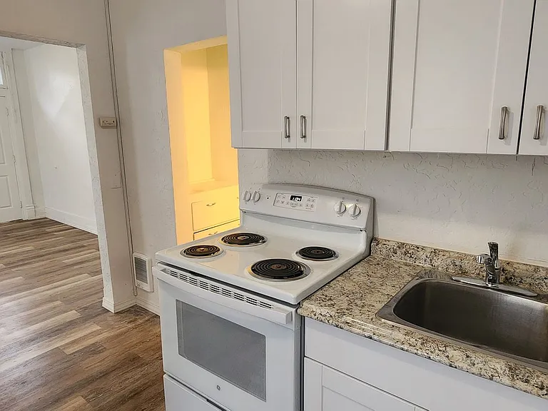 Natalie Apartments! — Photo 8