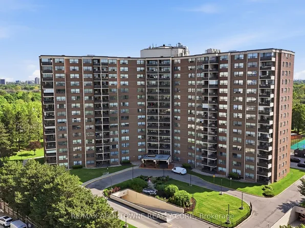 551 The West Mall #608, Toronto, ON M9C 1G7