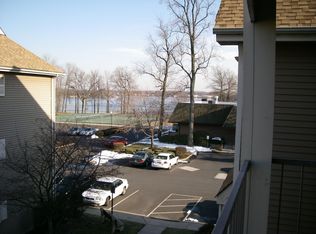 73306 Delaire Landing Rd #306, Philadelphia, PA 19114