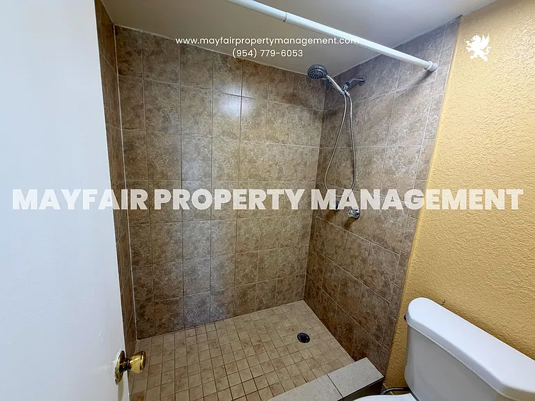 4467 Treehouse Ln #13C — Photo 6