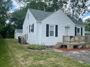 224 Fairlawn Dr, Round Lake Park, IL 60073