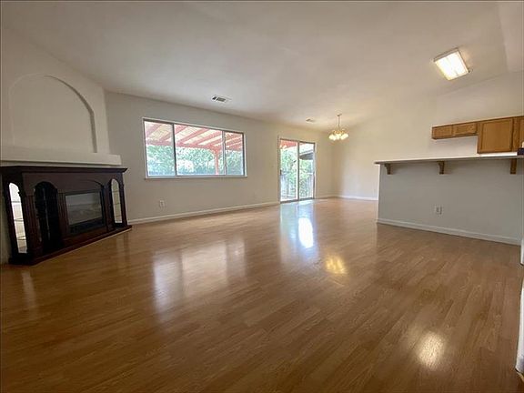 5th image of 1225 Figuero Way