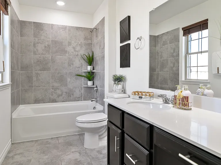 4208 Wood River Trl — Photo 31