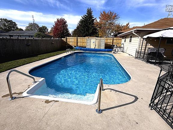 2nd image of 6105 68th STREET