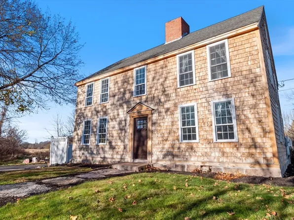 168 Orchard St, Newbury, MA 01922