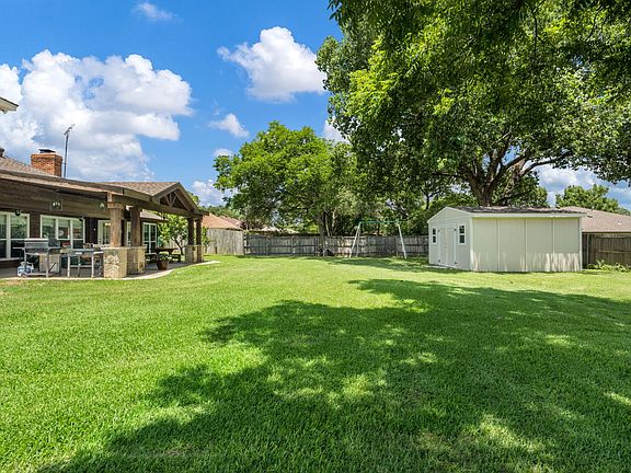 5th image of 602 Highland Hills Ln