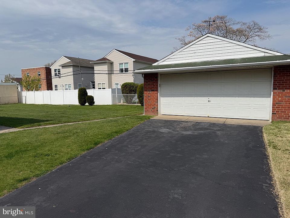 9234 Glenloch St, Philadelphia, PA 19114 | Zillow
