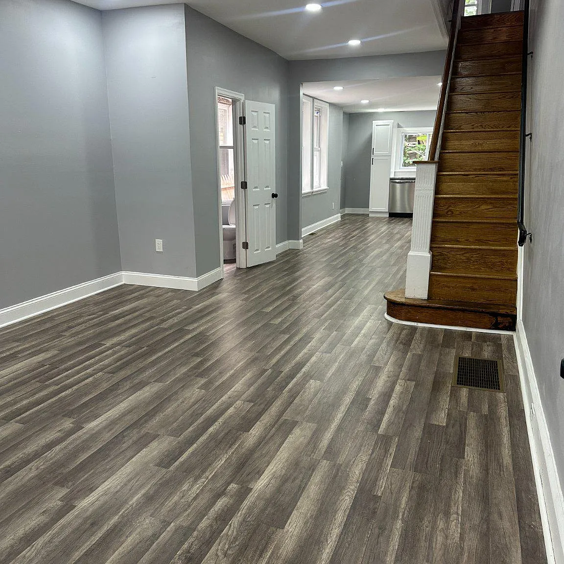 3 bed, 1.5 bath, 1129 sqft, $1,700 — Photo 4