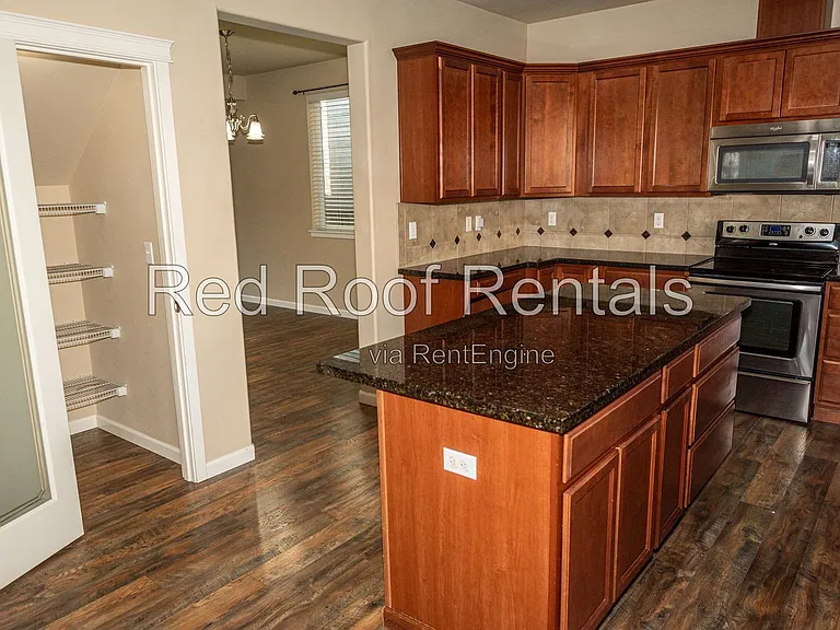 1441 Farina Loop SE — Photo 16