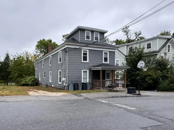 22 Newbury Street, Auburn, ME 04210