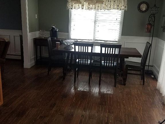 3rd image of 109 Lake Dr