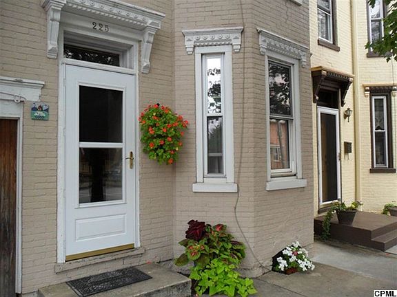 2nd image of 225 N Bedford St