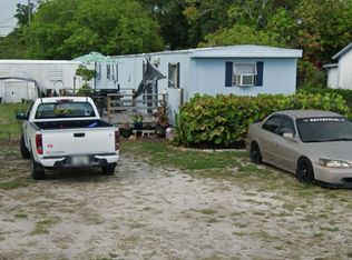 1669 NE Seneca Ave, Stuart, FL 34994