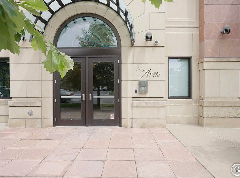 1st image of 1077 Canyon Blvd #201