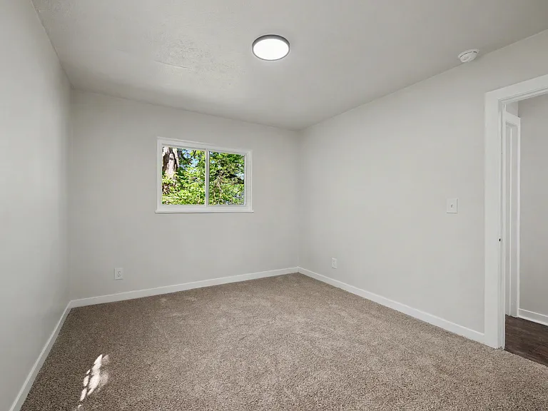 4460 Curundu Ave — Photo 16