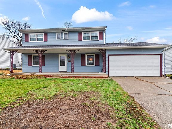 2nd image of 32 Ridge Ave