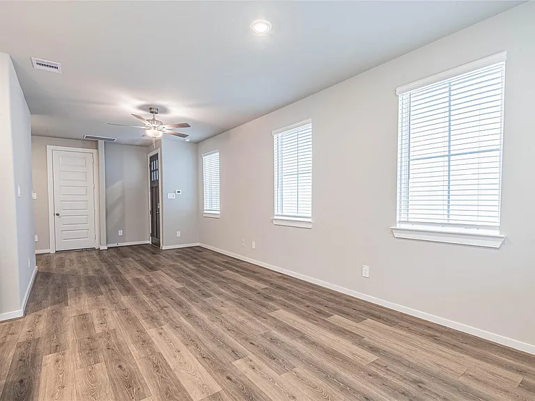 4109 Fig Grove St — Photo 5