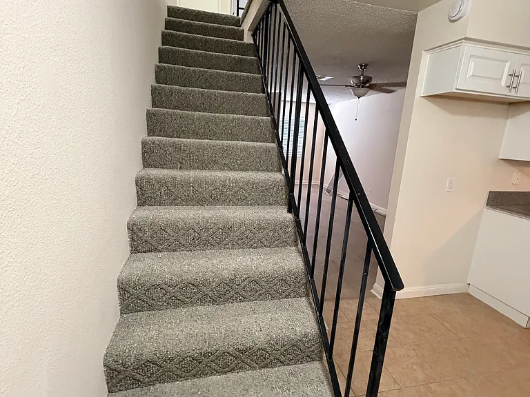 55 N Mar Vista — Photo 7