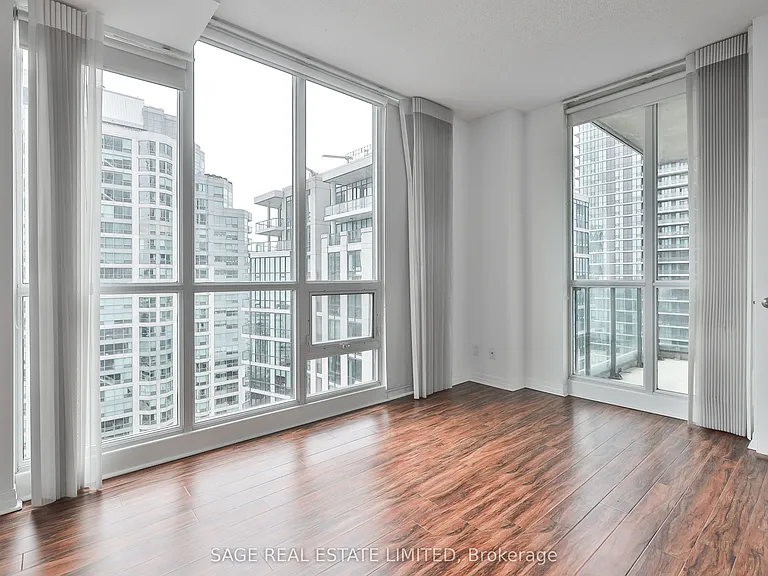 16 Yonge St #2711 — Photo 18