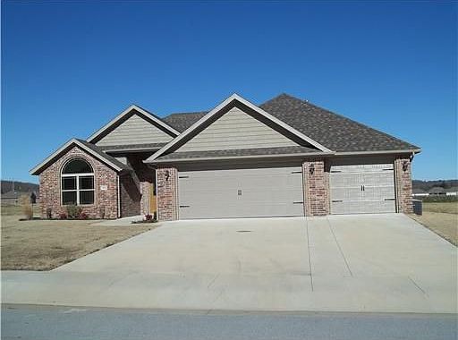 1st image of 1032 Jessie Leigh St