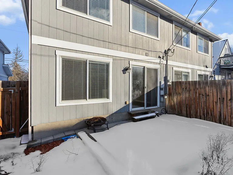 514 S Arthur St — Photo 26
