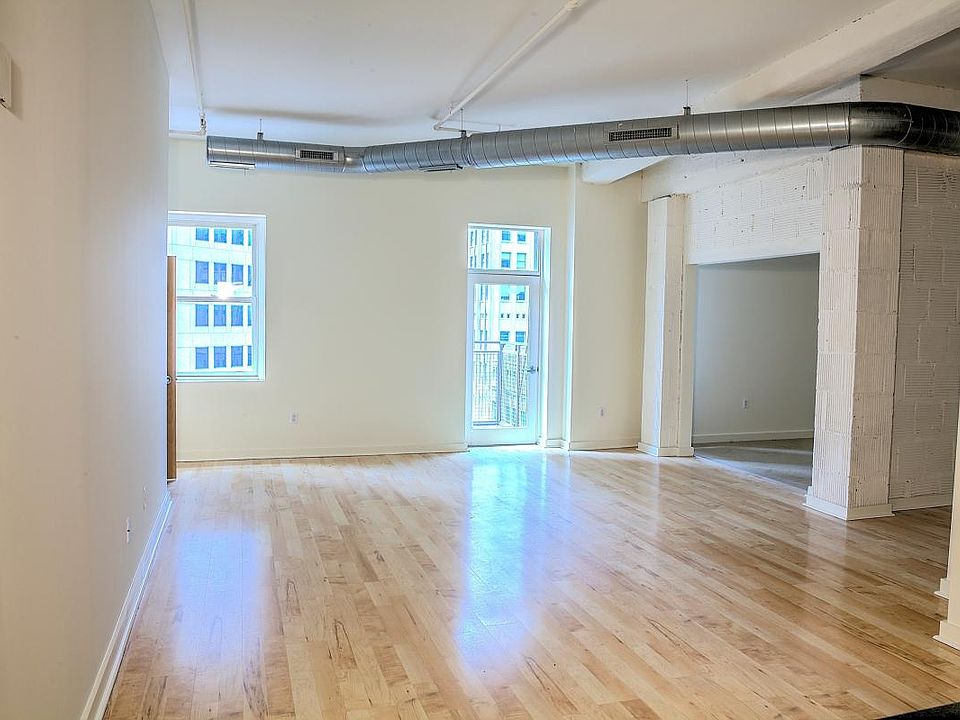 Open Floorplan!