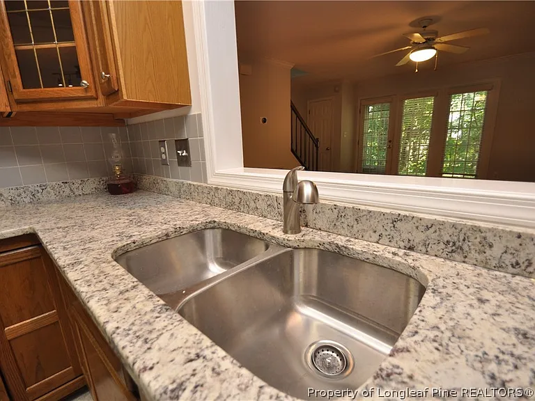 240 Beechtree Dr — Photo 8