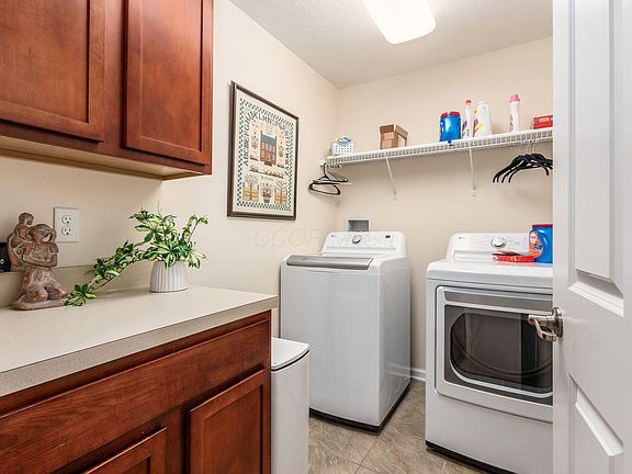 5th image of 493 Westgreen Ln