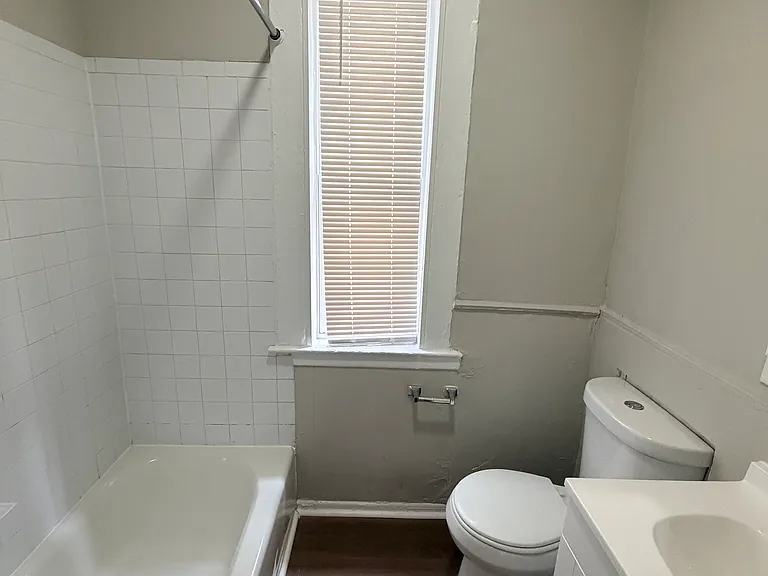 180 Gilbert Ave #A — Photo 10