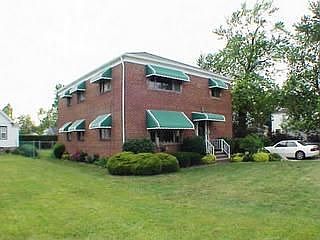1st image of 576 E 222nd St